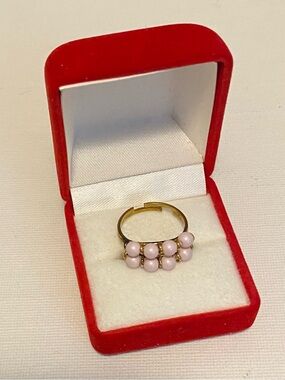 NEW Swarovski Pink Crystal Pearls on a Gold-Plated adjustable band